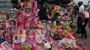 Pouvoir aller vendre quotidiennement ses produits au marché, une démarche vitale pour de très nombreux foyers. Pouvoir aller vendre quotidiennement ses produits au marché, une démarche vitale pour de très nombreux foyers.
