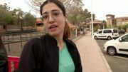 Carlota, infirmière volontaire, surveille l'état de santé des touristes de l'hôtel Carlota, infirmière volontaire, surveille l'état de santé des touristes de l'hôtel