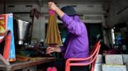Les "villages de l'encens" s'animent à l'approche du Nouvel An vietnamien Les "villages de l'encens" s'animent à l'approche du Nouvel An vietnamien