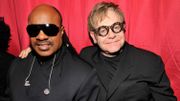 Elton John collabore avec Stevie Wonder