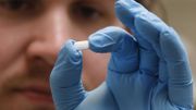 Hydroxychloroquine : trois auteurs de l'étude du Lancet se rétractent Hydroxychloroquine : trois auteurs de l'étude du Lancet se rétractent