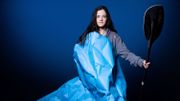 Kayak extrême : Nouria Newman, la fille avec le bateau bizarre Kayak extrême : Nouria Newman, la fille avec le bateau bizarre