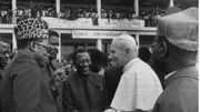 Le pape Jean-Paul II et Mobutu Le pape Jean-Paul II et Mobutu