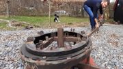 Seule, la base du carrousel - et bien entendu la bâche de protection- ne seront pas en bois. Seule, la base du carrousel - et bien entendu la bâche de protection- ne seront pas en bois.