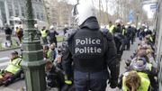Des centaines de personnes ont été arrêtées Des centaines de personnes ont été arrêtées
