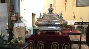 La châsse est bénie dans l'église de Clabecq et puis de Tubize avant de retourner à Lembeek La châsse est bénie dans l'église de Clabecq et puis de Tubize avant de retourner à Lembeek