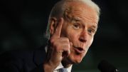 Après avoir raté l'Iowa et le New Hampshire, Joe Biden remporte la Caroline du Sud. Après avoir raté l'Iowa et le New Hampshire, Joe Biden remporte la Caroline du Sud.