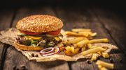 Un fast-food qui augmente ses prix après minuit, est-ce bien légal? Un fast-food qui augmente ses prix après minuit, est-ce bien légal?