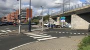 Ce fameux carrefour où les cyclistes doivent mettre pied à terre. À terme, on passera sur le pont. Ce fameux carrefour où les cyclistes doivent mettre pied à terre. À terme, on passera sur le pont.