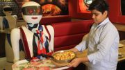 Pizzas automates: des robots serveuses font la joie du Pakistan Pizzas automates: des robots serveuses font la joie du Pakistan