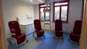 Des fauteuils médicalisés pour accueillir les patients qui n'on pas besoin d'être alités Des fauteuils médicalisés pour accueillir les patients qui n'on pas besoin d'être alités