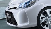 TOYOTA Yaris HSD TOYOTA Yaris HSD