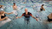 Marc avait sa propre affaire de parcs et jardins. Aujourd'hui il est une figure incontournable de la piscine communale. Marc avait sa propre affaire de parcs et jardins. Aujourd'hui il est une figure incontournable de la piscine communale.
