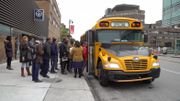 Un autobus spécial est affrété pour emmener quarante personnes immigrantes découvrir la petite ville québécoise de Granby. Un autobus spécial est affrété pour emmener quarante personnes immigrantes découvrir la petite ville québécoise de Granby.
