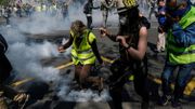 Gilets Jaunes: nouvelles tensions et dégradations lors du 23e samedi de mobilisation en France Gilets Jaunes: nouvelles tensions et dégradations lors du 23e samedi de mobilisation en France