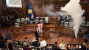 Jet de gaz lacrymogène au Parlement du Ko Jet de gaz lacrymogène au Parlement du Ko