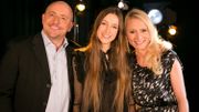 Maureen aux côtés de Jeans-Louis Lahaye et Sennek lors de la dernière édition de l'Eurovision en 2018. Maureen aux côtés de Jeans-Louis Lahaye et Sennek lors de la dernière édition de l'Eurovision en 2018.