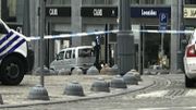 Liège: la place Saint-Lambert fermée suite à la découverte d'un véhicule suspect Liège: la place Saint-Lambert fermée suite à la découverte d'un véhicule suspect