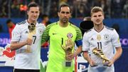 Julian Draxler élu "Ballon d'Or" et Bravo "Gant d'Or" de la Coupe des Confédérations Julian Draxler élu "Ballon d'Or" et Bravo "Gant d'Or" de la Coupe des Confédérations