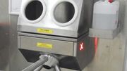 Des tourniquets avec désinfection des mains Des tourniquets avec désinfection des mains