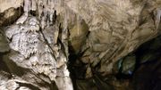 Dans les entrailles de la terre aux grottes de Remouchamps Dans les entrailles de la terre aux grottes de Remouchamps