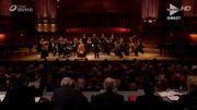 Astrig Siranossian dans le Concerto n.2 de Haydn Astrig Siranossian dans le Concerto n.2 de Haydn