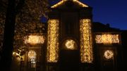 Le Jardin des Mondes dans ses habits de fête Des centaines de guirlandes, des sculptures et des lumières donneront au Jardin un aspect magique et totalement inédit. Le Jardin des Mondes dans ses habits de fête Des centaines de guirlandes, des sculptures et des lumières donneront au Jardin un aspect magique et totalement inédit.