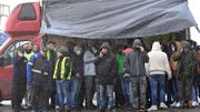 Nouvelle souche du coronavirus: échanges tendus entre police et chauffeurs coincés en Grande-Bretagne Nouvelle souche du coronavirus: échanges tendus entre police et chauffeurs coincés en Grande-Bretagne