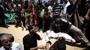 Des centaines de Palestiniens ont réclamé "vengeance" mercredi lors des funérailles de l'épouse et du bébé de Mohammed Deif, le puissant chef de la branche militaire du Hamas, tués par un raid de l'aviation israélienne. Des centaines de Palestiniens ont réclamé "vengeance" mercredi lors des funérailles de l'épouse et du bébé de Mohammed Deif, le puissant chef de la branche militaire du Hamas, tués par un raid de l'aviation israélienne.