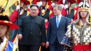 Rencontre historique cette nuit entre les dirigeants des deux Corées Kim Jong et Moon Jae-in (photos et vidéos) Rencontre historique cette nuit entre les dirigeants des deux Corées Kim Jong et Moon Jae-in (photos et vidéos)