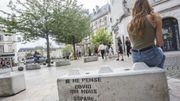 "La Dactylo", la street artiste qui joue avec les mots dans la rue et sur Instagram "La Dactylo", la street artiste qui joue avec les mots dans la rue et sur Instagram