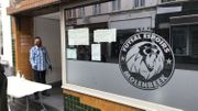 Les responsables du club de futsal centralisent et conditionnent tous les colis alimentaires depuis leur local du 48 rue de Ribeaucourt. Ils servent aussi de la soupe et des sandwichs dans la rue à ceux qui en ont besoin Les responsables du club de futsal centralisent et conditionnent tous les colis alimentaires depuis leur local du 48 rue de Ribeaucourt. Ils servent aussi de la soupe et des sandwichs dans la rue à ceux qui en ont besoin