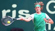 Alexander Zverev rejoint Roger Federer en finale à Halle Alexander Zverev rejoint Roger Federer en finale à Halle