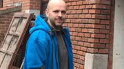 "Beaucoup de clients proposent d'aller eux-mêmes chercher les matériaux en France, où c'est moins cher", explique cet entrepreneur, Pierre Coulon "Beaucoup de clients proposent d'aller eux-mêmes chercher les matériaux en France, où c'est moins cher", explique cet entrepreneur, Pierre Coulon