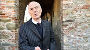 M. Vezzosi : "Avec les descendants vivants et les sépultures de descendants, nous pouvons aujourd'hui faire des comparaisons sans toucher à la tombe, qui est un lieu à respecter avec sa signification historique et symbolique" M. Vezzosi : "Avec les descendants vivants et les sépultures de descendants, nous pouvons aujourd'hui faire des comparaisons sans toucher à la tombe, qui est un lieu à respecter avec sa signification historique et symbolique"
