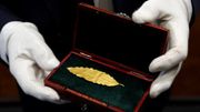 Une feuille en or de la couronne de Napoléon adjugée à 625.000 euros !