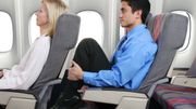 Il faut demander la permission avant de descendre son siège dans l'avion Il faut demander la permission avant de descendre son siège dans l'avion