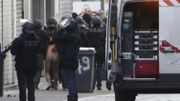 Interpellation d'un homme lors de l'opération. Interpellation d'un homme lors de l'opération.