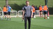Complètement Foot : Mehdi Bayat sur le nouveau coach, "Il y a eu match entre ma vision et celle proposée par Edward Still" Complètement Foot : Mehdi Bayat sur le nouveau coach, "Il y a eu match entre ma vision et celle proposée par Edward Still"