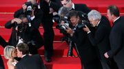 Sur les marches du festival de Cannes en 2009 avec laeticia pour promouvoir le film "Vengeance" Sur les marches du festival de Cannes en 2009 avec laeticia pour promouvoir le film "Vengeance"