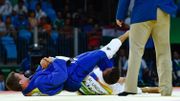La clé de bras décisive réalisée par Dirk Van Tichelt lors du combat pour la médaille de bronze face à Miklos Ungvari La clé de bras décisive réalisée par Dirk Van Tichelt lors du combat pour la médaille de bronze face à Miklos Ungvari