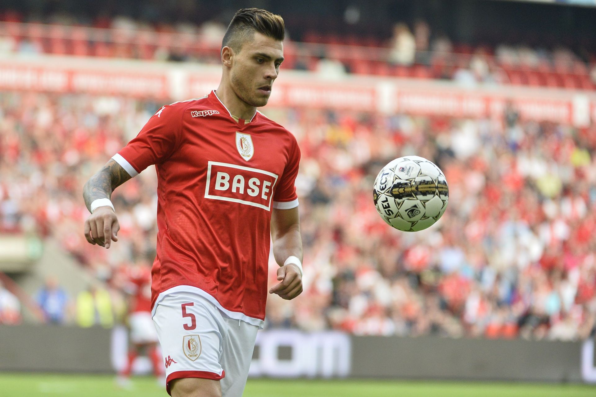 Deux matches de suspension pour Teixeira