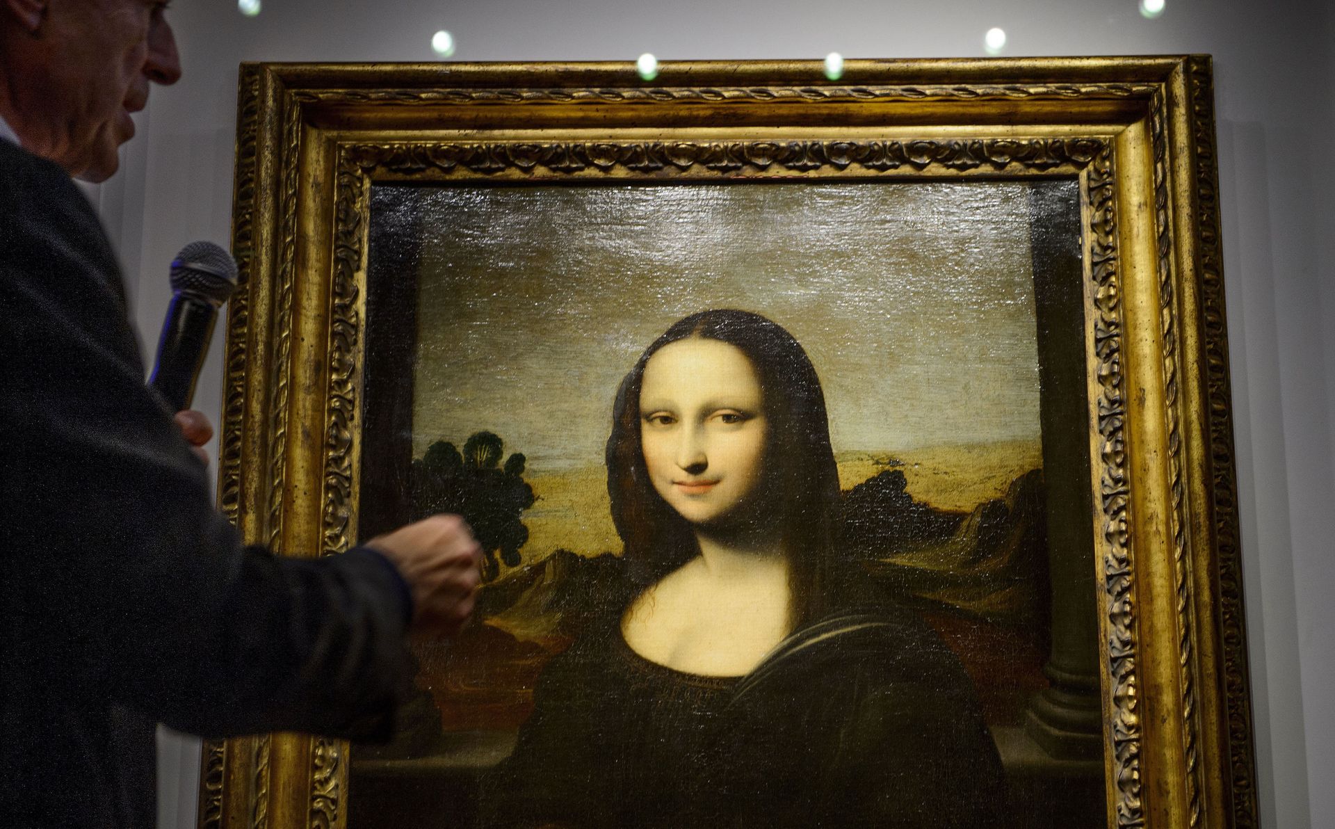Le Tableau Le Plus Cher Du Monde La Joconde La Joconde n'est pas seule: une version antérieure existe