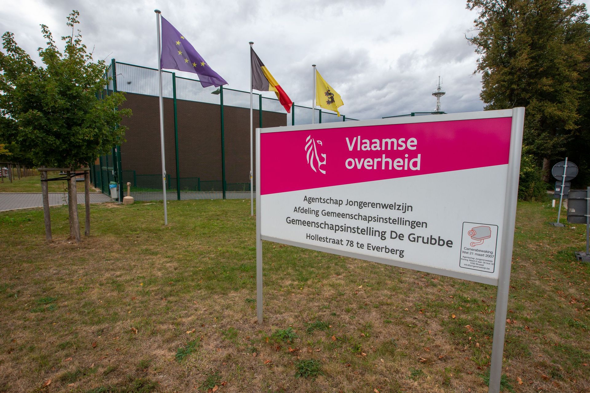 Suicide D Une Jeune Fille De 14 Ans Apres Un Viol L Un Des Mineurs Suspectes Du Viol D Une Adolescente De 14 Ans Reste Au Centre D Everberg