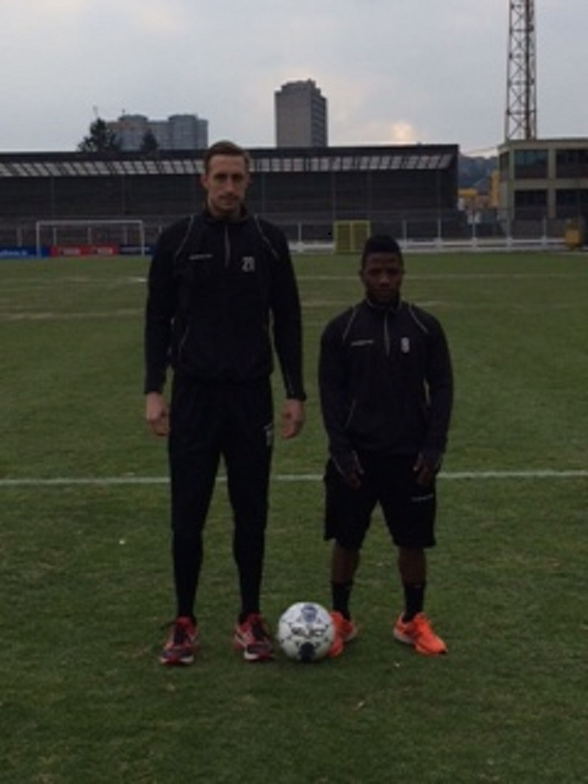 etre le plus petit joueur en europe est une fierte