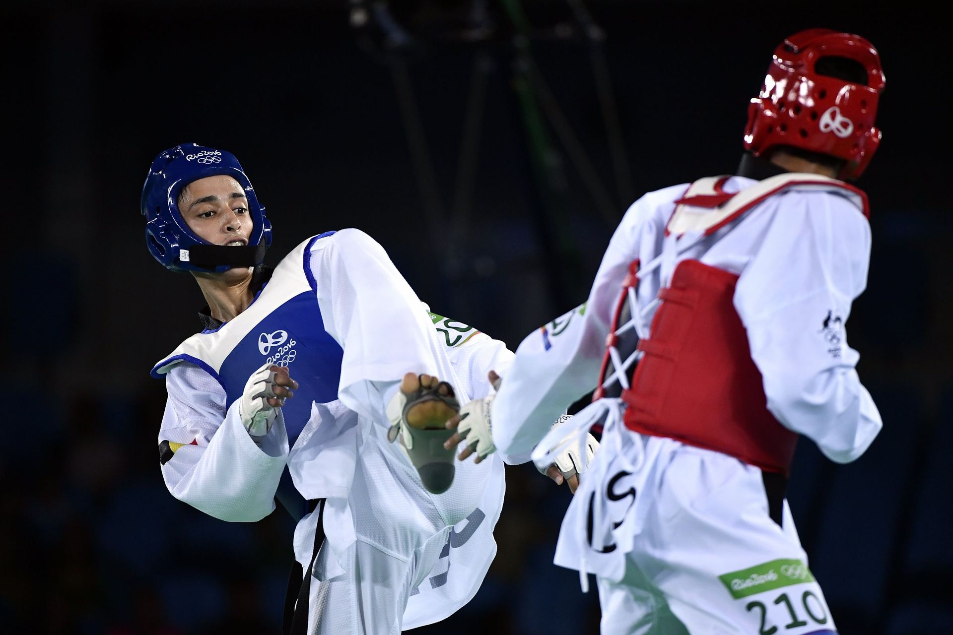 Raheleh Asemani et Si Mohamed Ketbi en bronze à Bari
