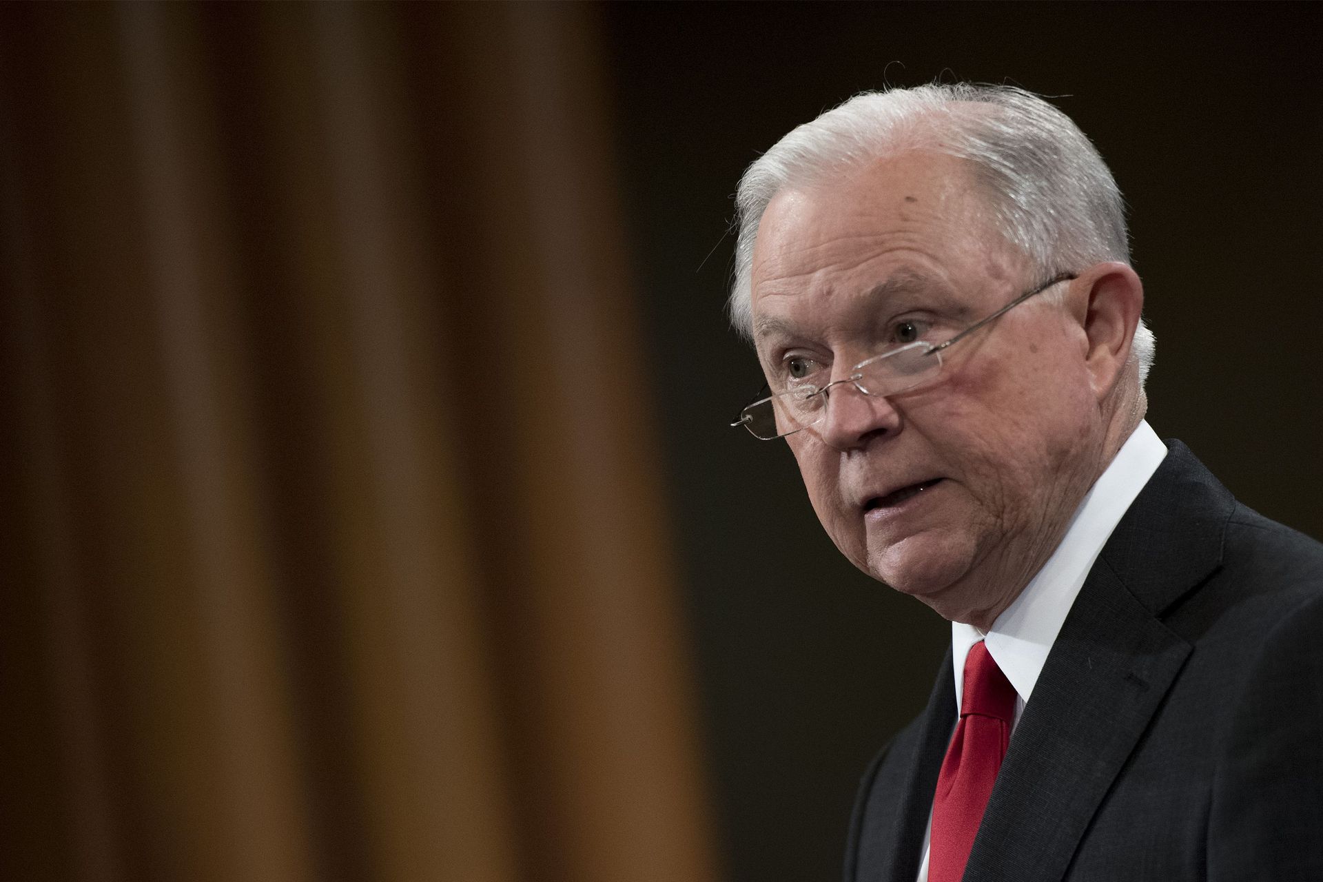 Le Ministre De La Justice Americain Jeff Sessions Demissionne A La Demande De Donald Trump