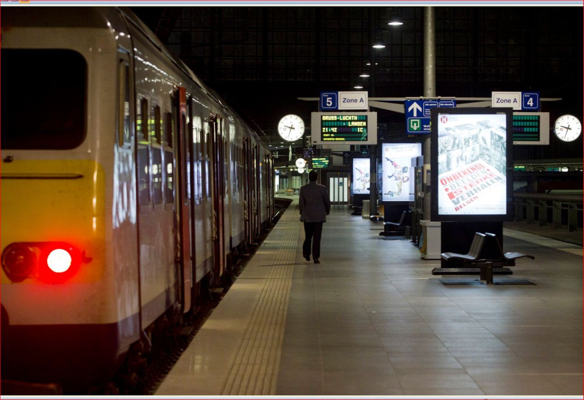 SNCB 2 500 signatures pour le maintien de la ligne CharleroiCouvin