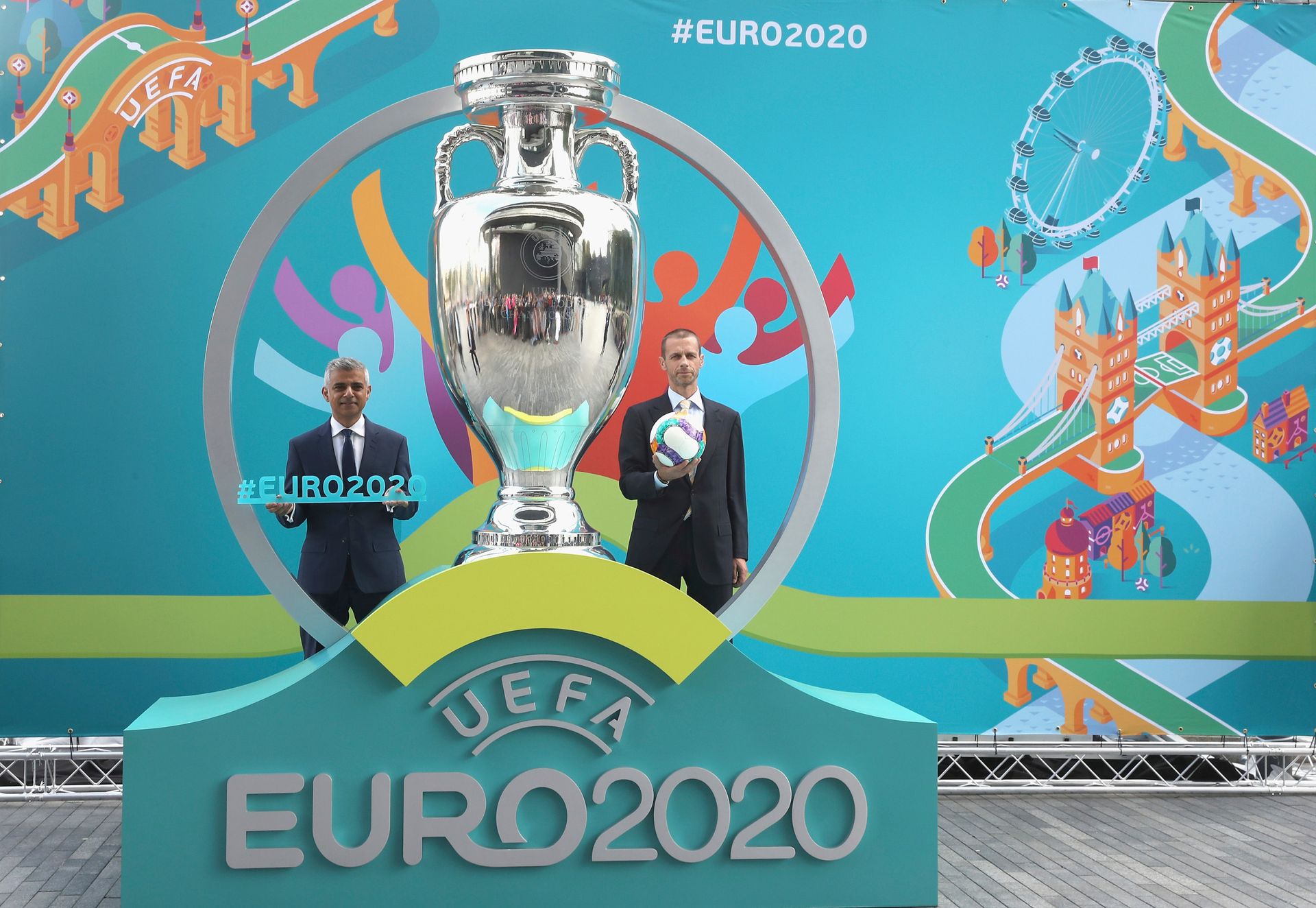 L Uefa Devoile Le Logo De L Euro