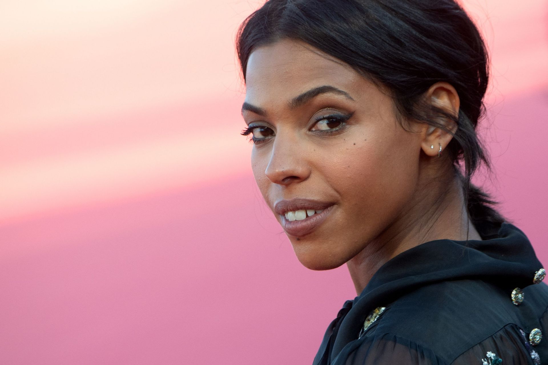 Zita Hanrot Films Et Programmes Tv L’interview de Zita Hanrot pour "Rouge"